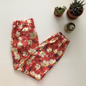 Floral trousers with elastic waistband and ankle